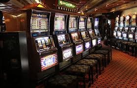Sports betting section on Fortune Gems showing basketball and football markets