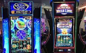Fortune Gems deposit screen showing PHP payment options on mobile